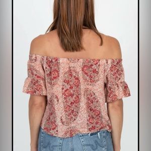 MADEWELL. Paisley, silk off the shoulder shirt. Size: Medium